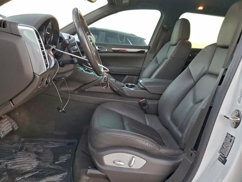 2016 PORSCHE CAYENNE SE HYBRID  