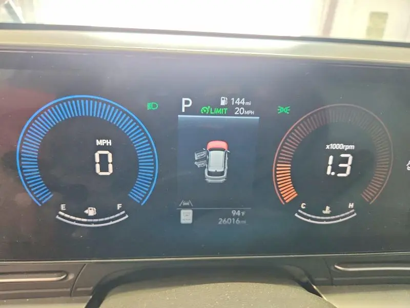 2025 HYUNDAI KONA SEL  