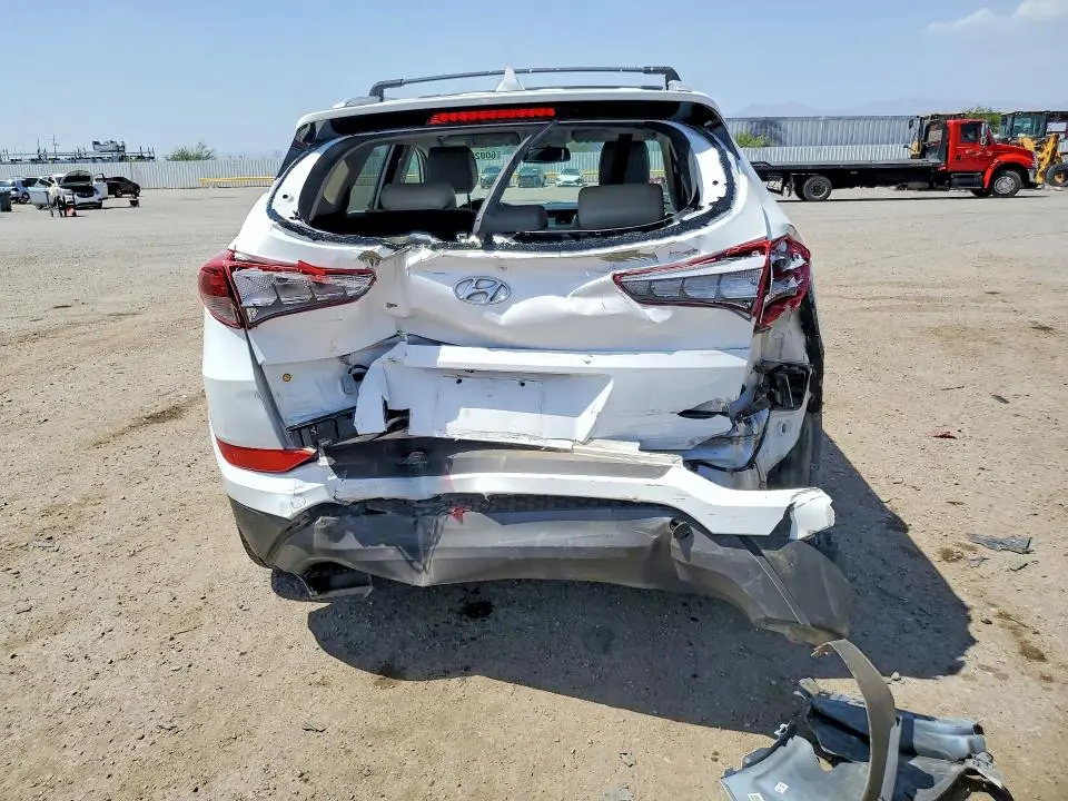 2017 HYUNDAI TUCSON SE PLUS  