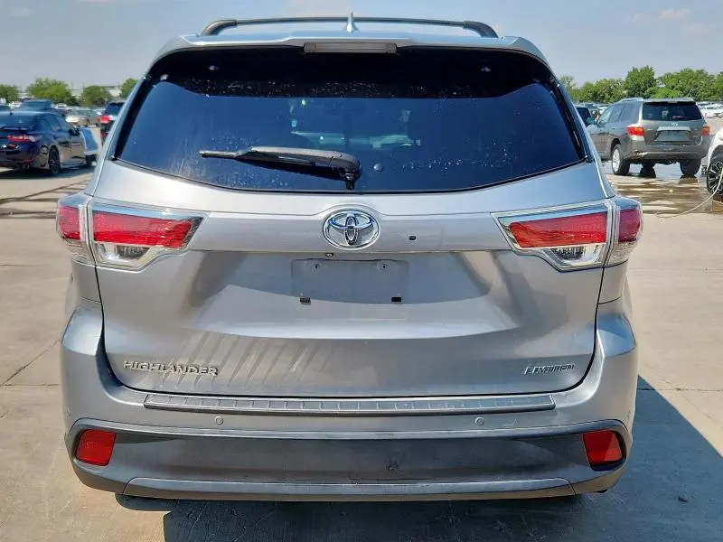 2016 TOYOTA HIGHLANDER LIMITED  