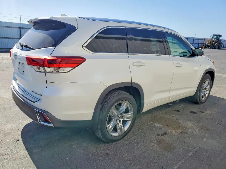 2019 TOYOTA HIGHLANDER LIMITED  