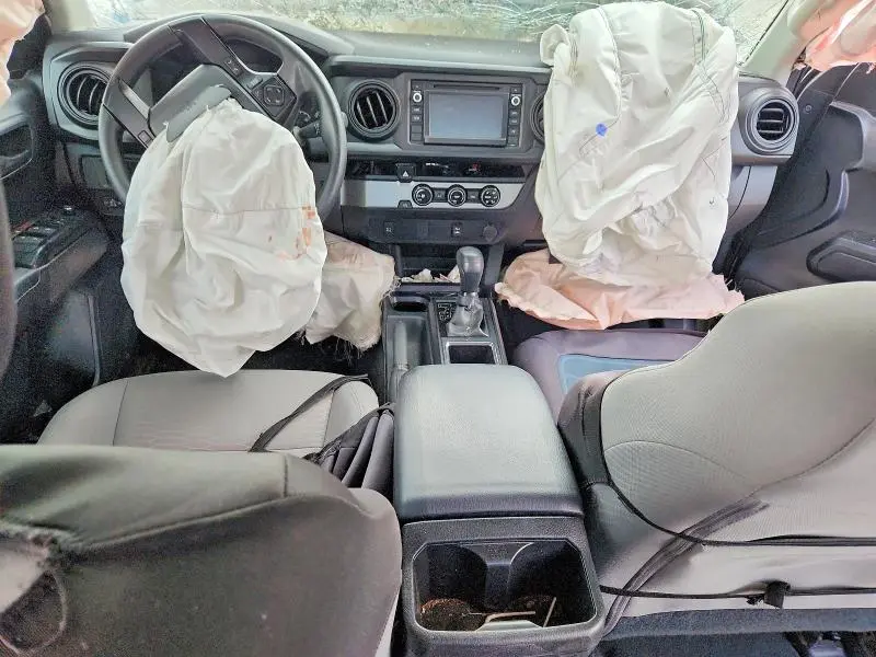 2018 TOYOTA TACOMA SR  