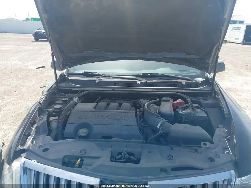 2010 LINCOLN MKS  