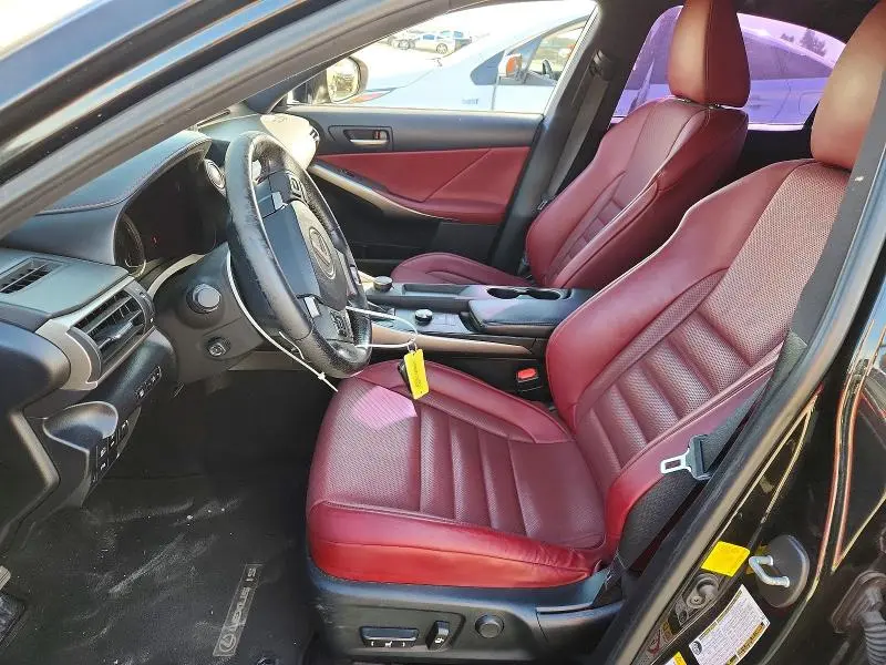 2018 LEXUS IS 300  