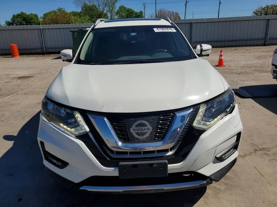 2017 NISSAN ROGUE SV  