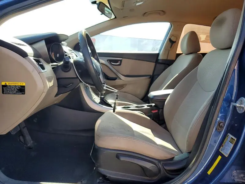 2015 HYUNDAI ELANTRA SE  