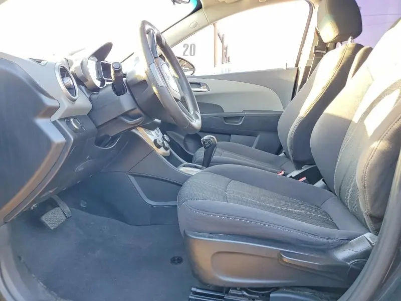 2014 CHEVROLET SONIC LT  