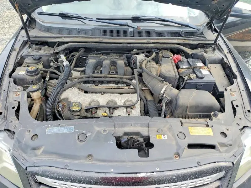 2011 FORD TAURUS LIMITED  