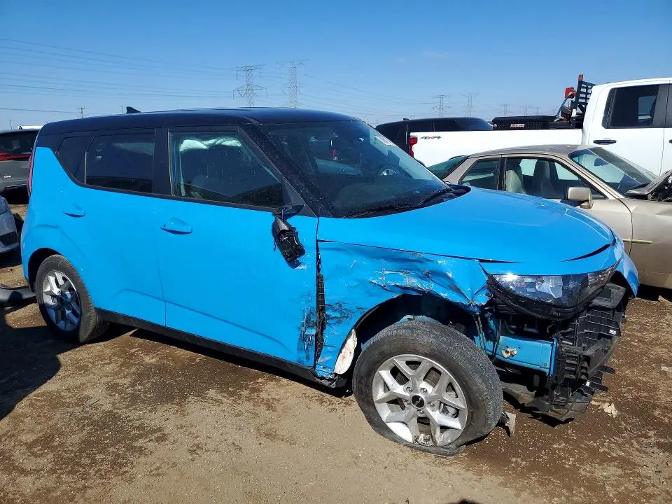 2025 KIA SOUL S  