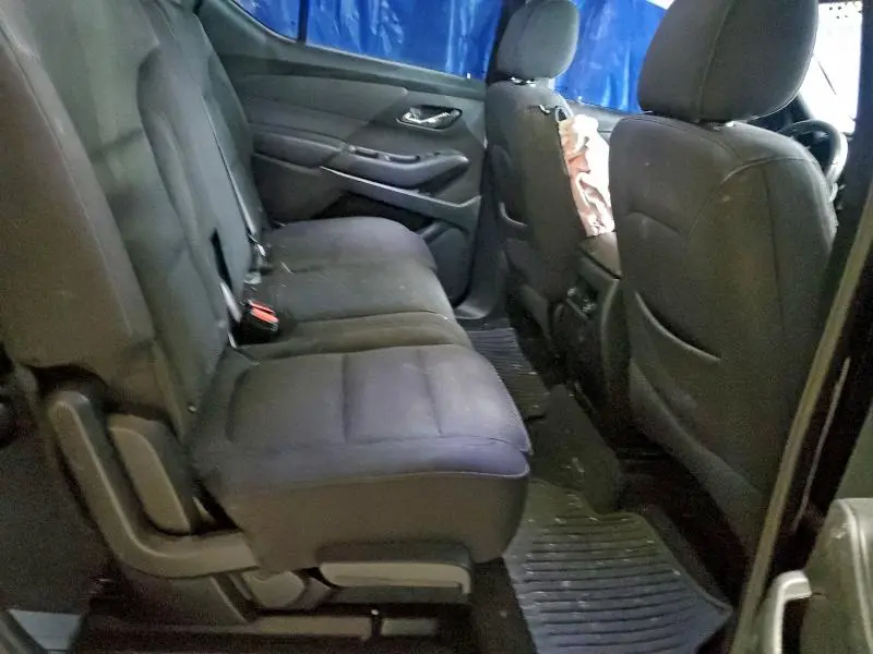 2023 CHEVROLET TRAVERSE LT  