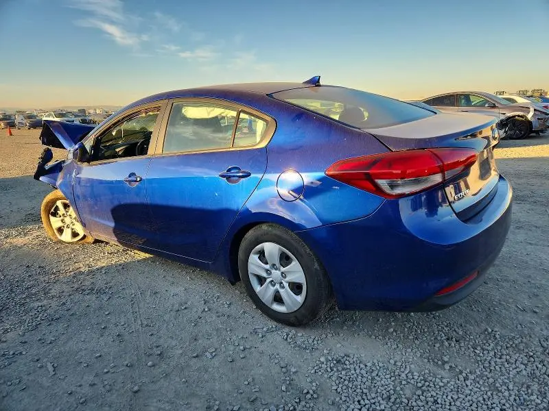 2017 KIA FORTE LX  