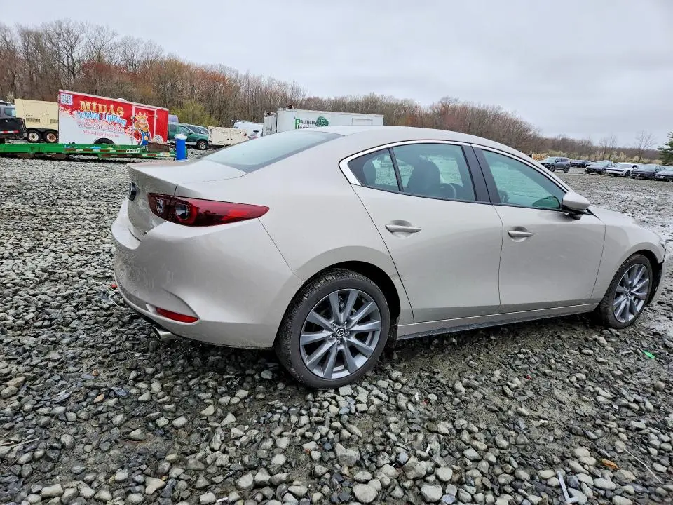 2025 MAZDA 3 PREFERRED  
