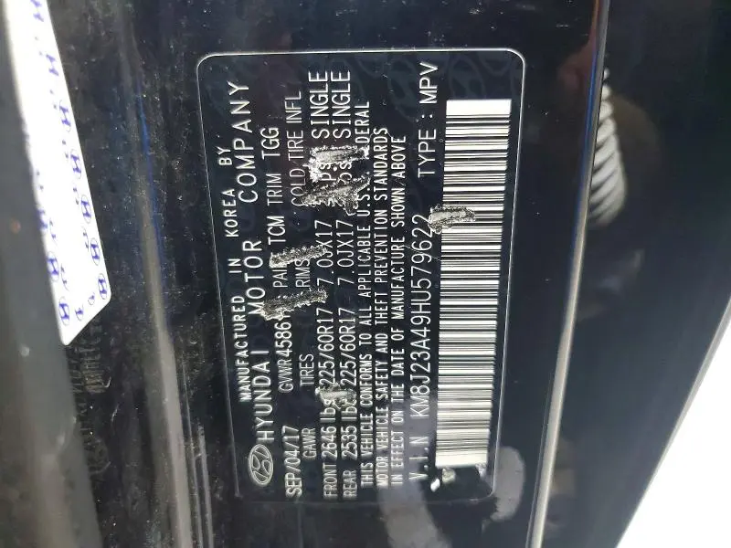 2017 HYUNDAI TUCSON SE  