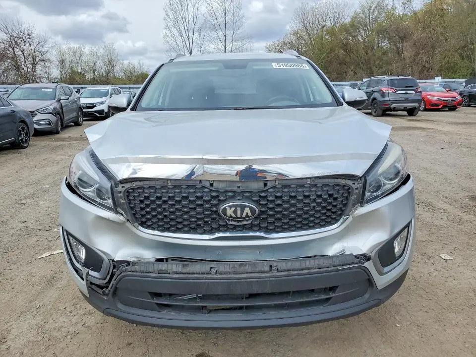 2016 KIA SORENTO LX V6  