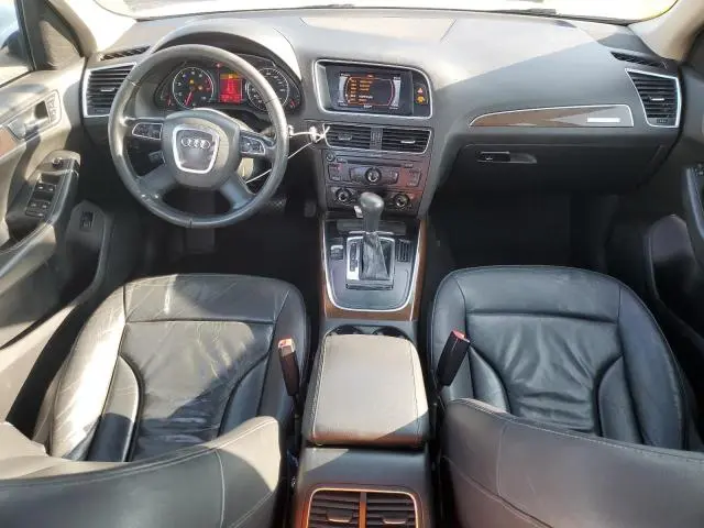 2010 AUDI Q5 PREMIUM  