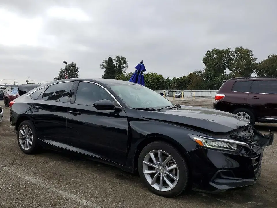 2021 HONDA ACCORD LX  