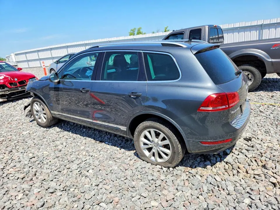 2013 VOLKSWAGEN TOUAREG V6  