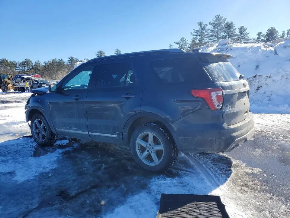 2017 FORD EXPLORER XLT  