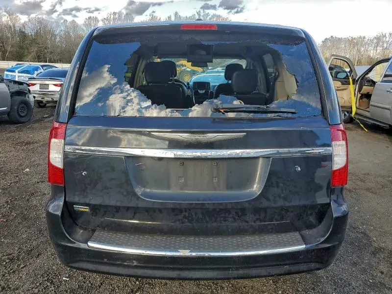 2013 CHRYSLER TOWN & COUNTRY TOURING  