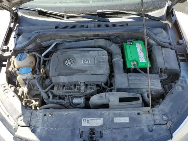 2015 VOLKSWAGEN JETTA SE  