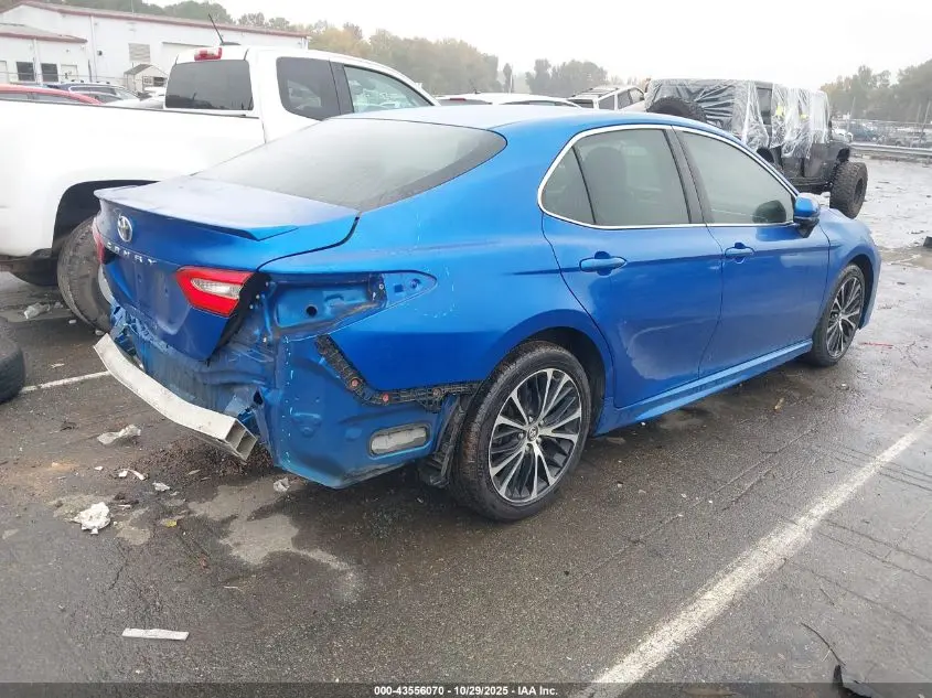 2018 TOYOTA CAMRY SE
