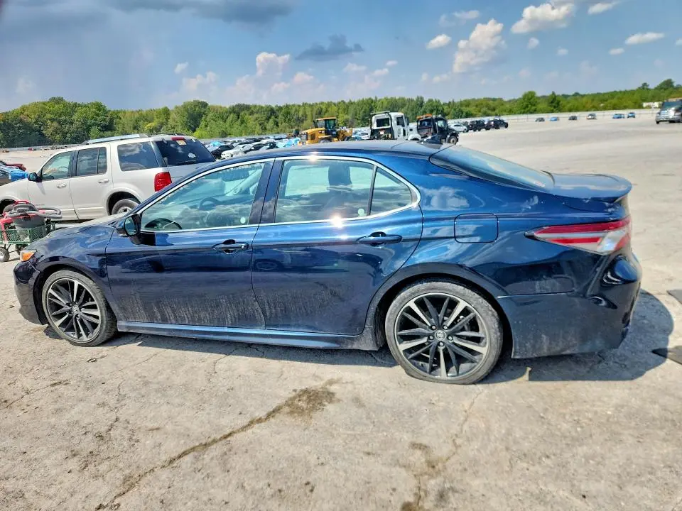 2018 TOYOTA CAMRY XSE  