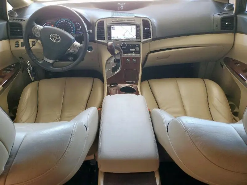 2011 TOYOTA VENZA   