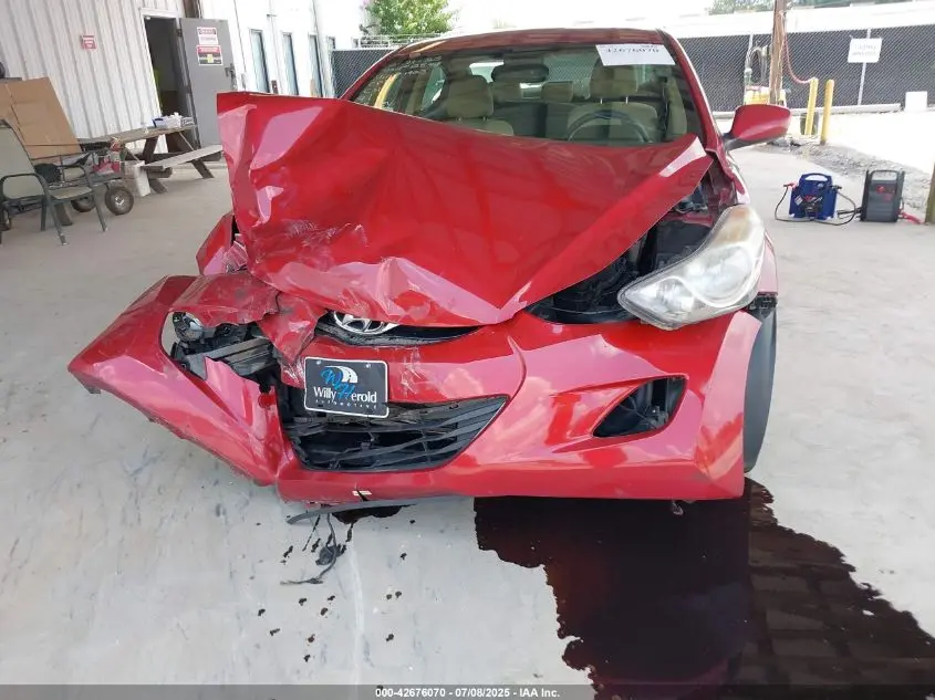 2013 HYUNDAI ELANTRA GLS