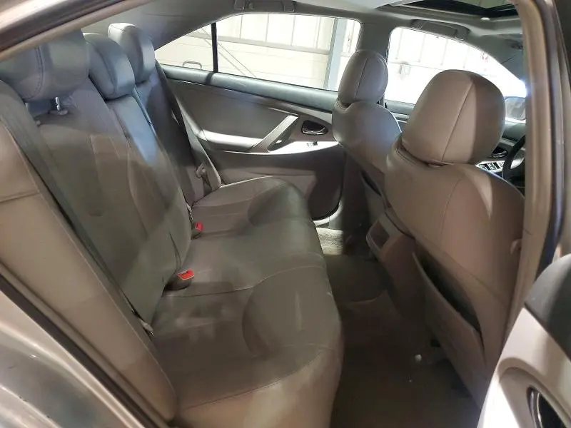 2011 TOYOTA CAMRY BASE  