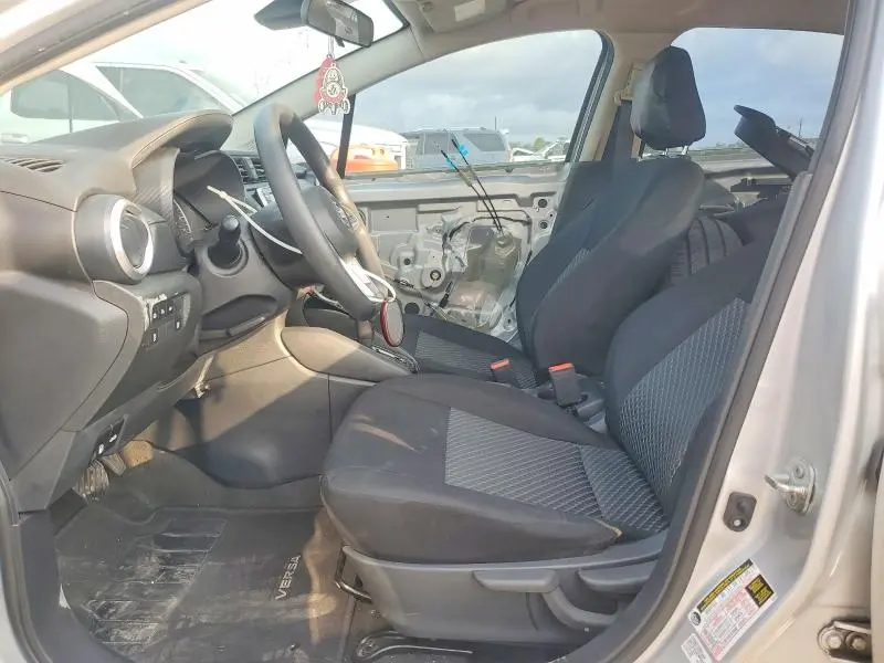 2021 NISSAN VERSA S  