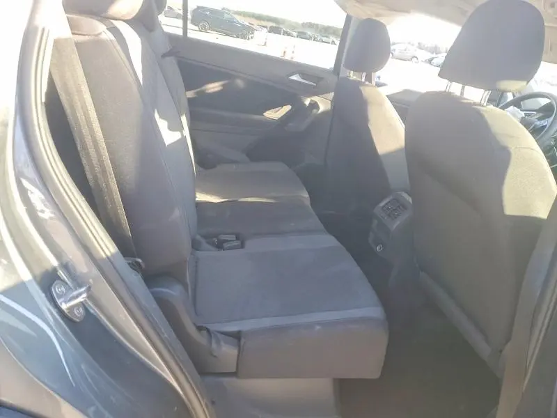 2019 VOLKSWAGEN TIGUAN S  