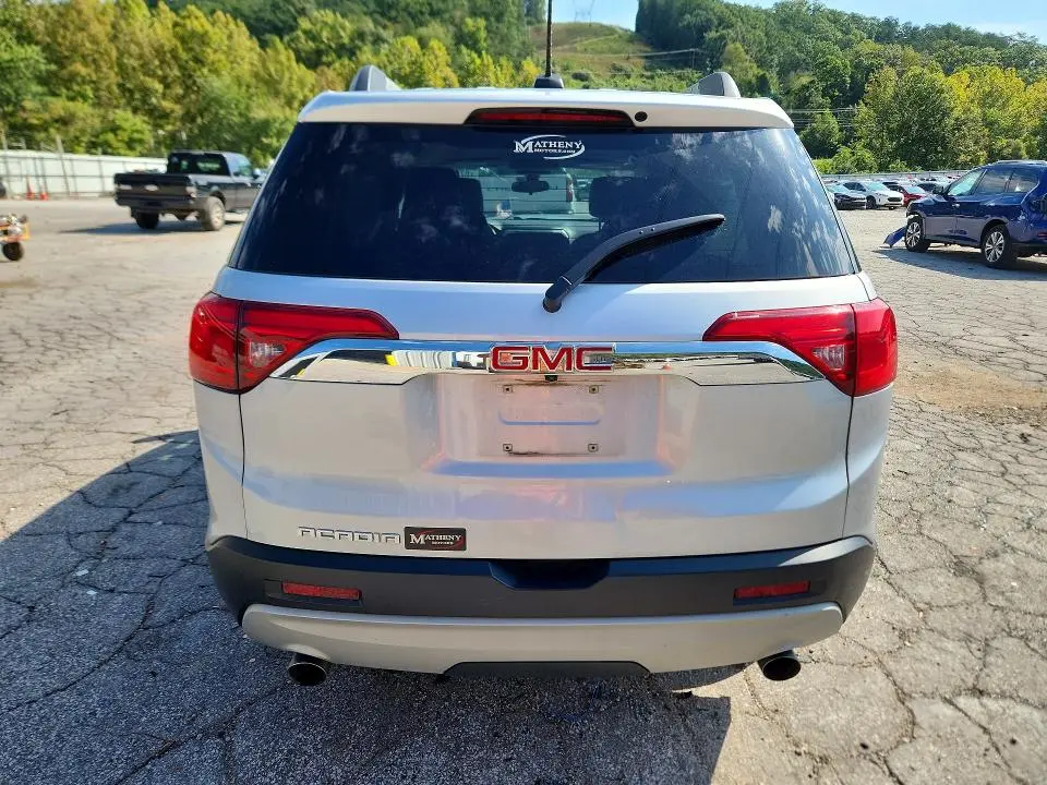 2017 GMC ACADIA SLE  
