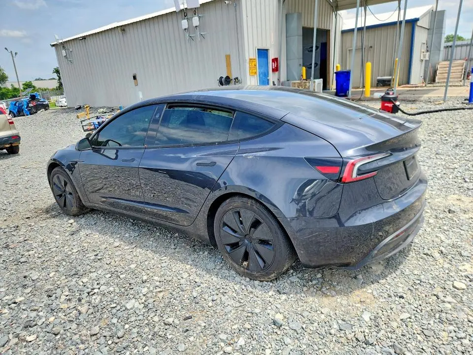 2025 TESLA MODEL 3   
