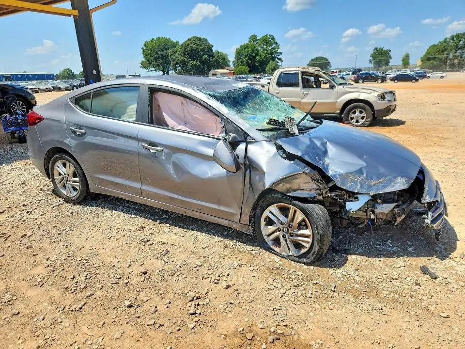 2019 HYUNDAI ELANTRA SEL  