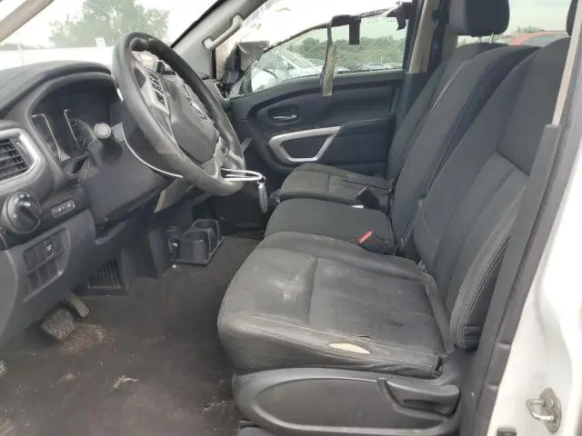 2017 NISSAN TITAN SV