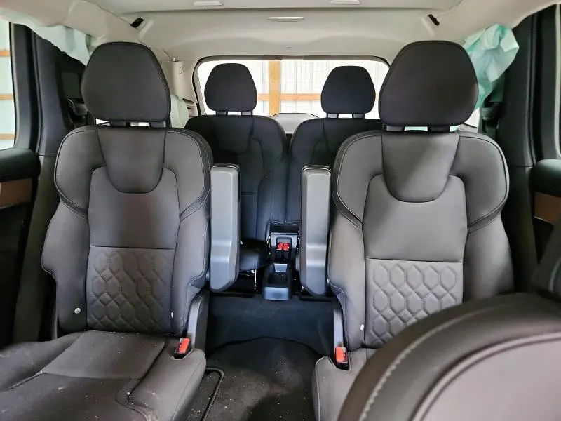 2026 VOLVO XC90 PLUS  