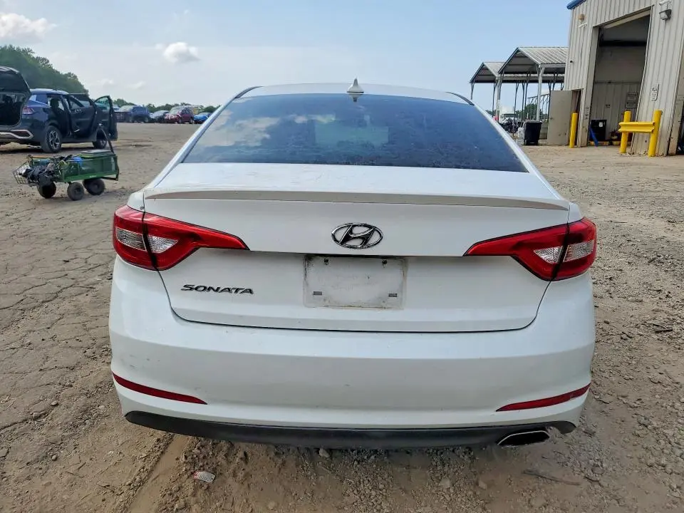 2017 HYUNDAI SONATA SE  