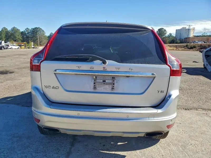 2016 VOLVO XC60 T5 PREMIER  