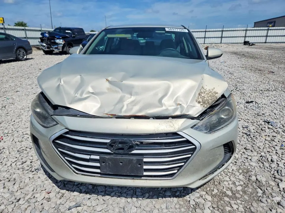 2017 HYUNDAI ELANTRA SE  