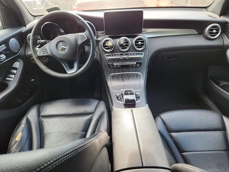 2017 MERCEDES-BENZ GLC 300  