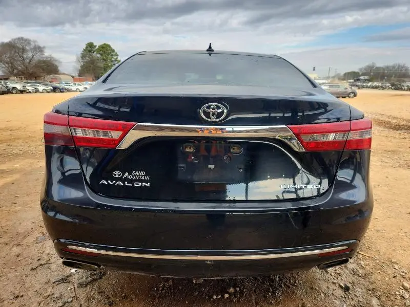 2018 TOYOTA AVALON XLE  
