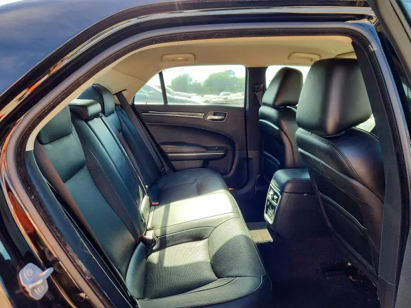 2018 CHRYSLER 300 LIMITED  