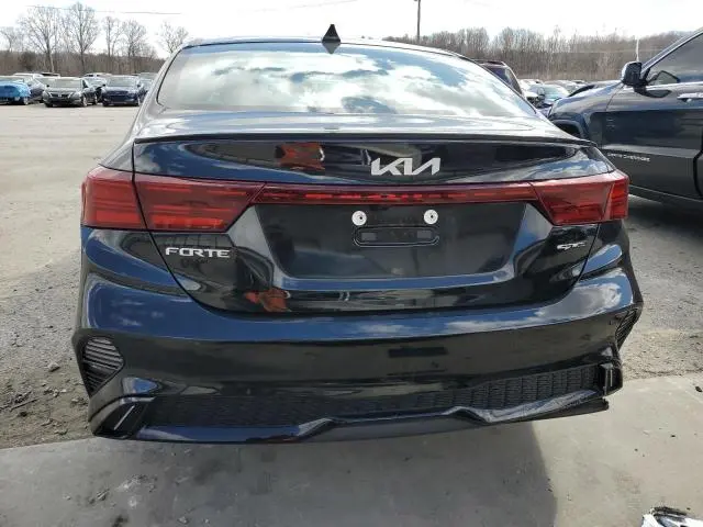 2024 KIA FORTE GT LINE  