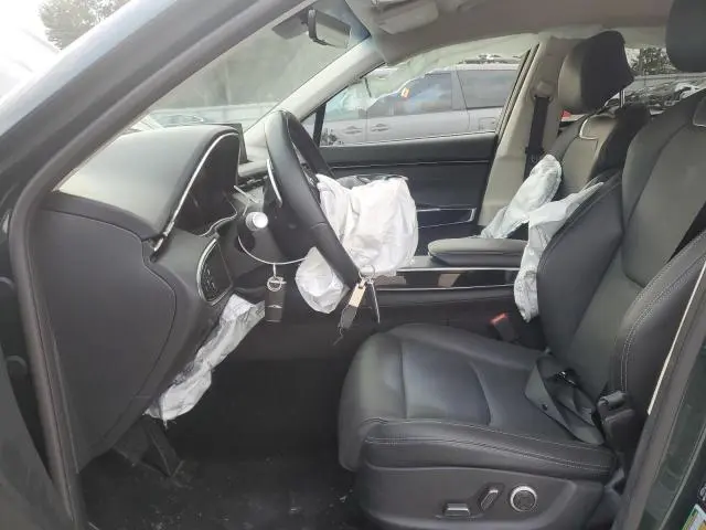 2023 GENESIS GV70 BASE