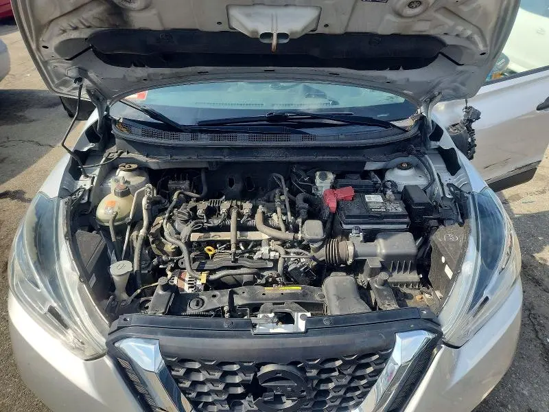 2018 NISSAN KICKS S  