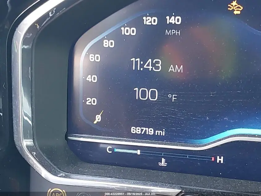 2023 CHEVROLET SILVERADO 1500 4WD  STANDARD BED LT