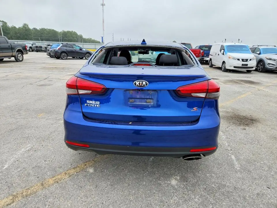 2018 KIA FORTE S  