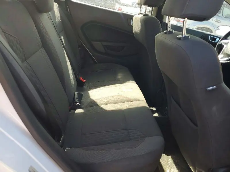 2014 FORD FIESTA SE  
