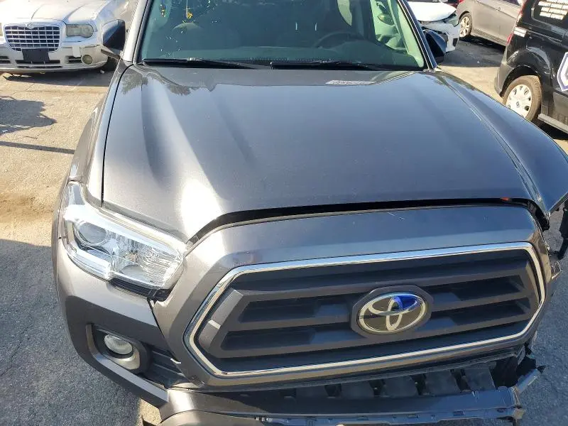 2021 TOYOTA TACOMA SR5 V6  