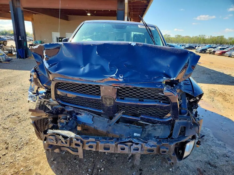 2015 RAM 1500 ST  